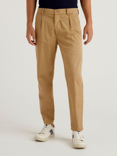 Beige Men's Benetton Lightweight Carrot Fit Chinos | AU610315