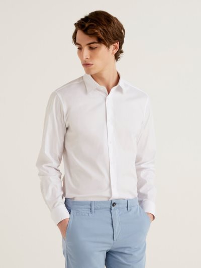 White Men's Benetton Solid Color Slim Fit Shirts | AU040423